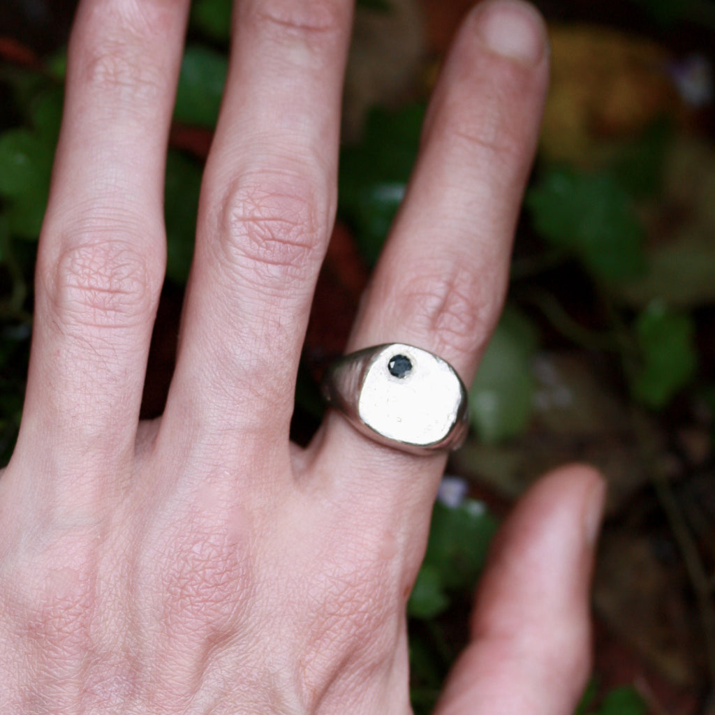 A Wabi Sabi with Sapphire Ring ( Unisex)
