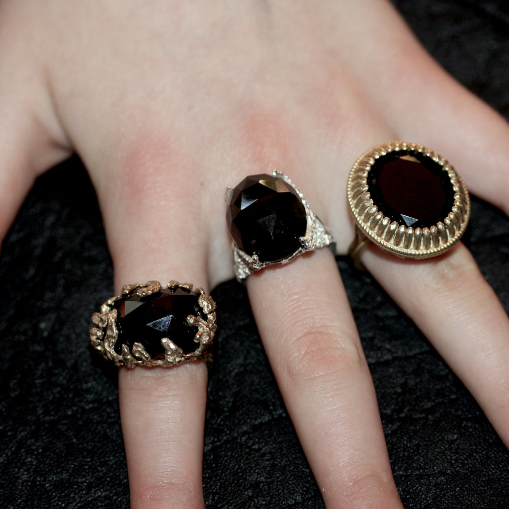 Golden Black Large Tudor Throne Ring