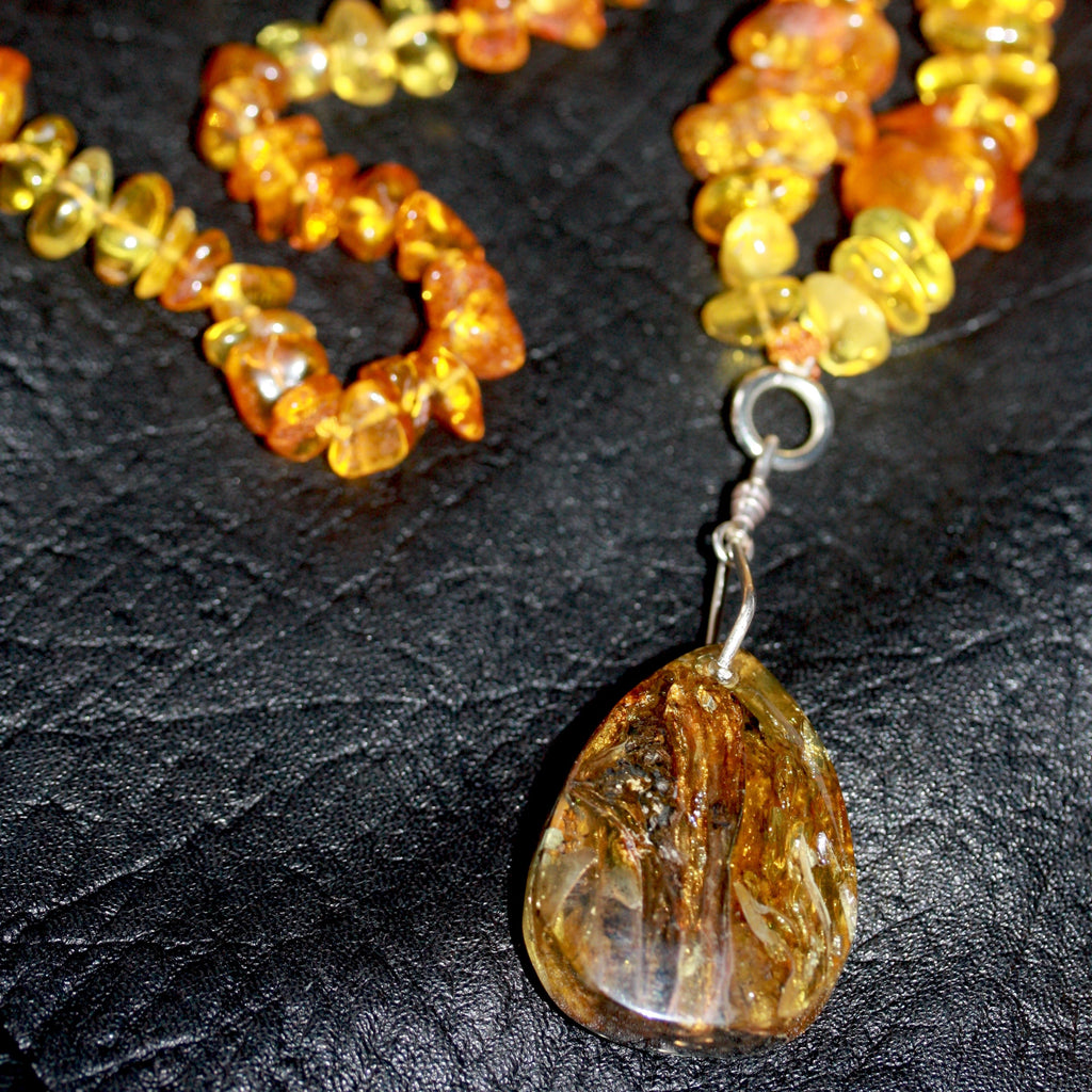 Liquid sun of the trees necklaces - Number 1