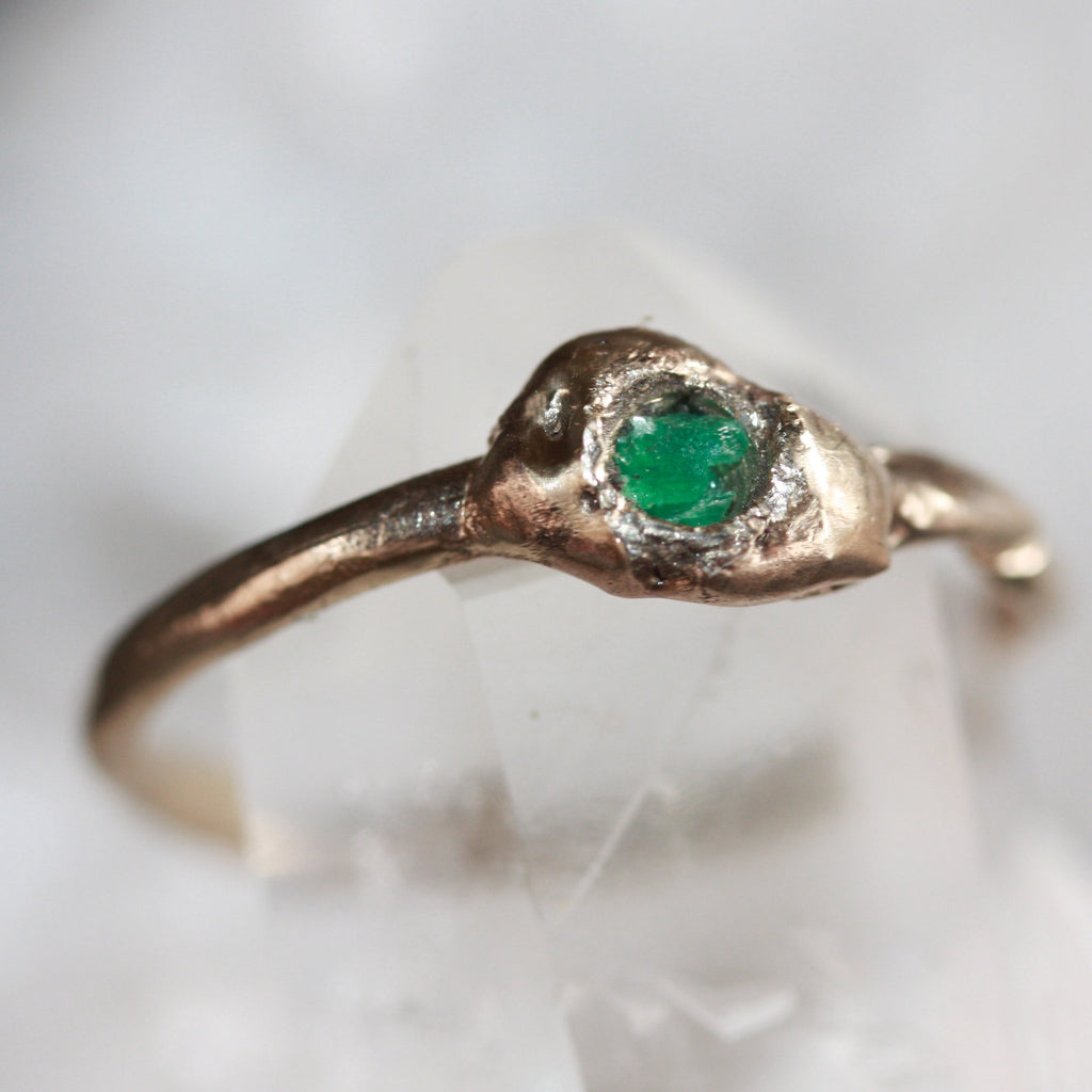 9ct A Gold Organic Emerald Ring