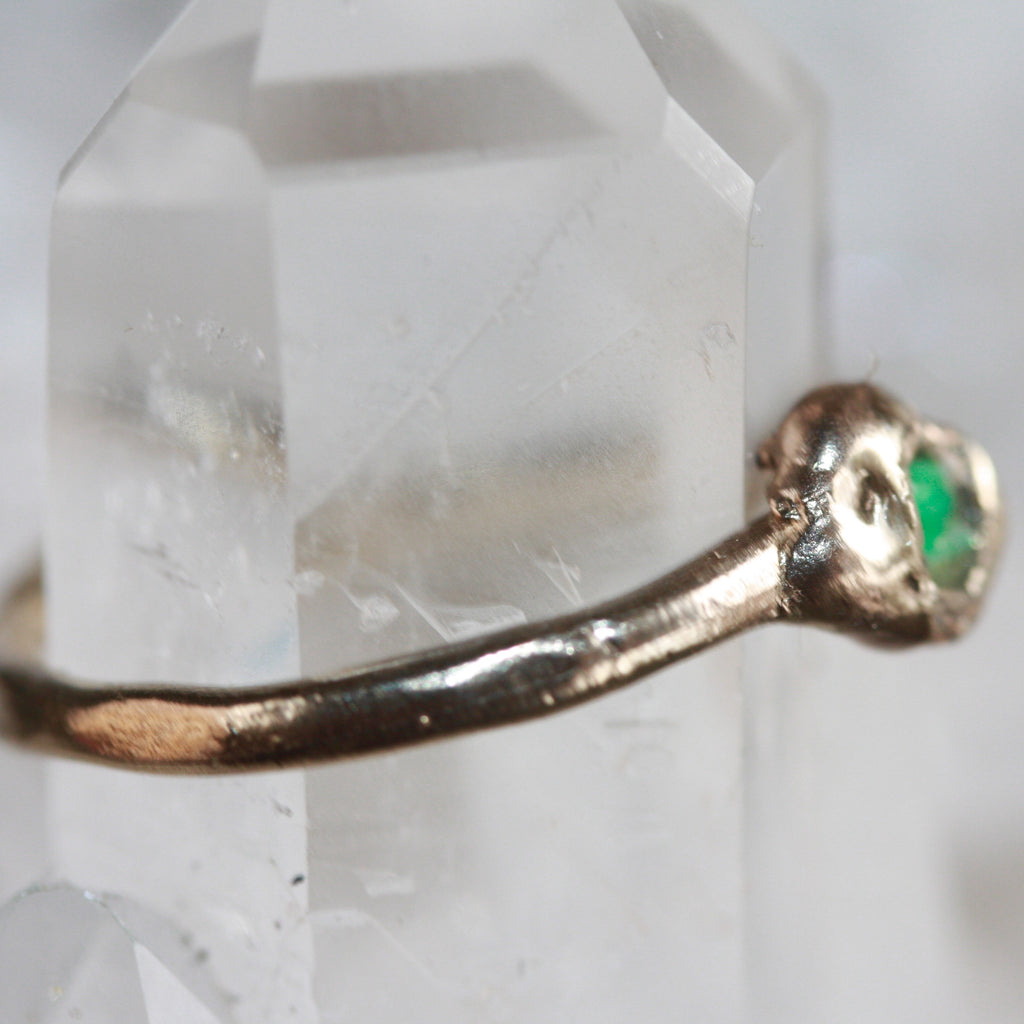 9ct A Gold Organic Emerald Ring