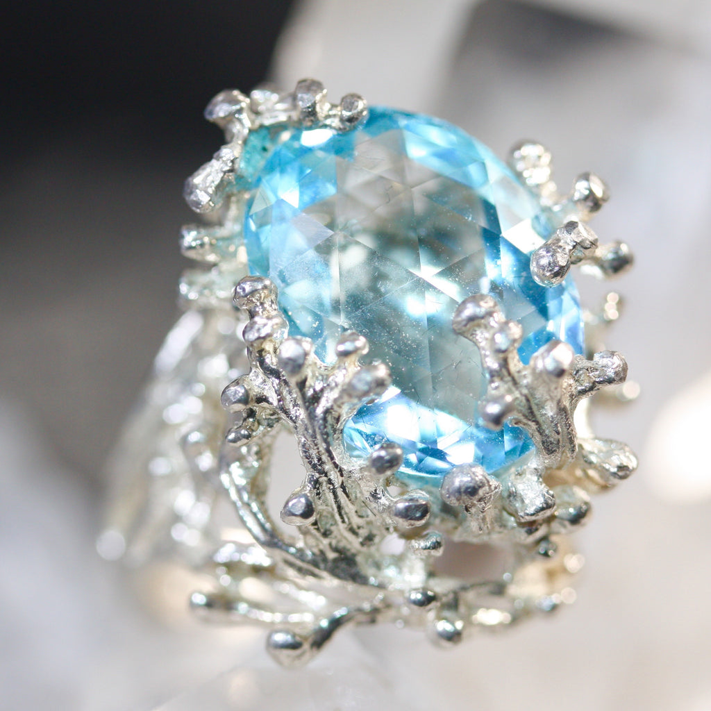 Twig Ring A - Blue Topaz