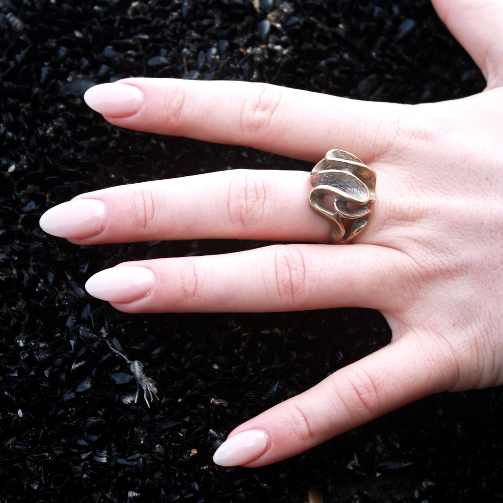 A Wind And Wave Freedom Ring