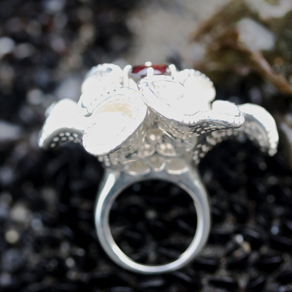 Brain Flower Ring With Stone