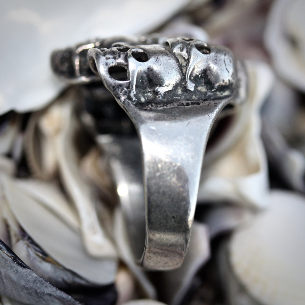 Skull Catacomb Memory Ring