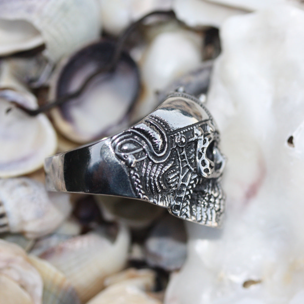 Zed Biker Ring