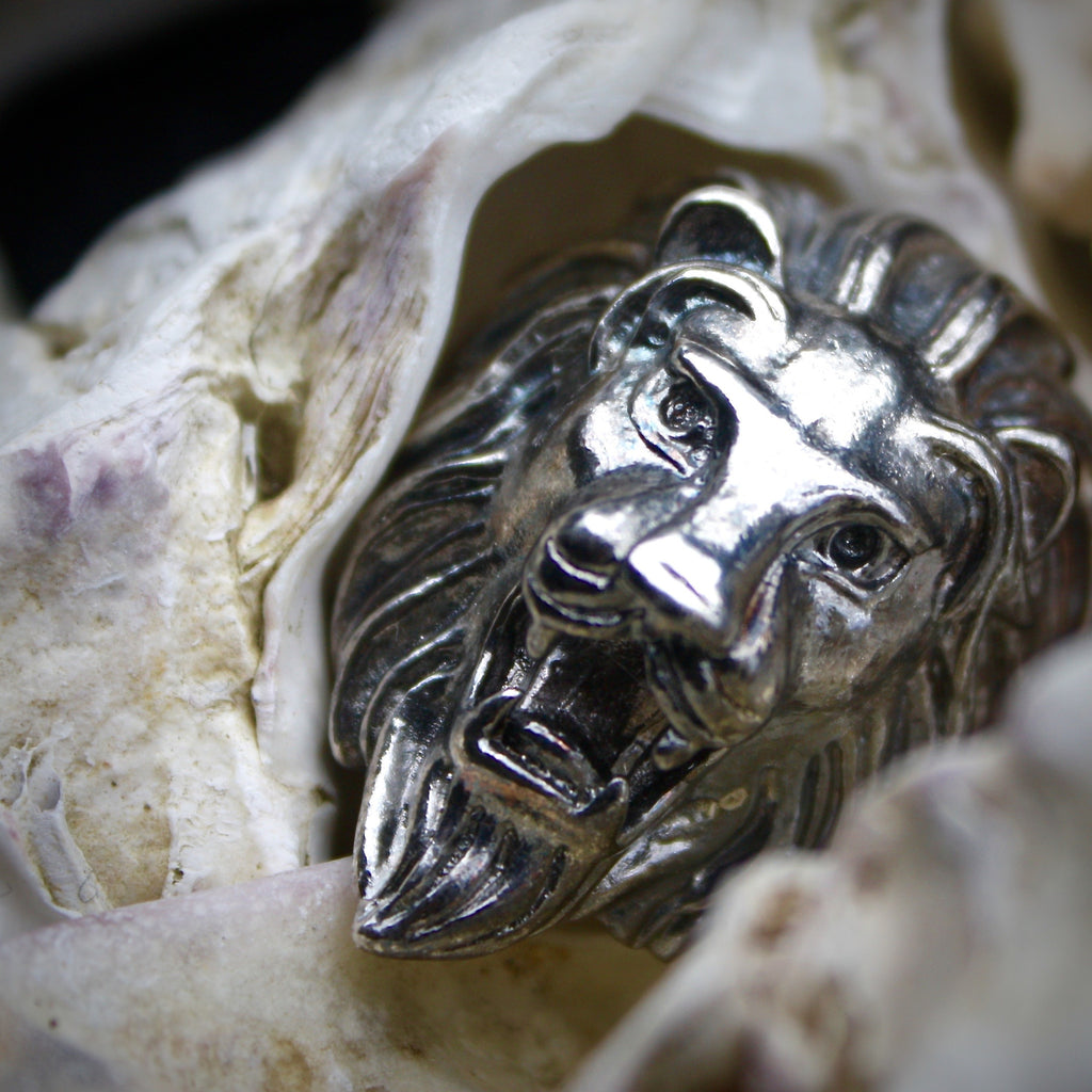 Dear Lion Heart Ring