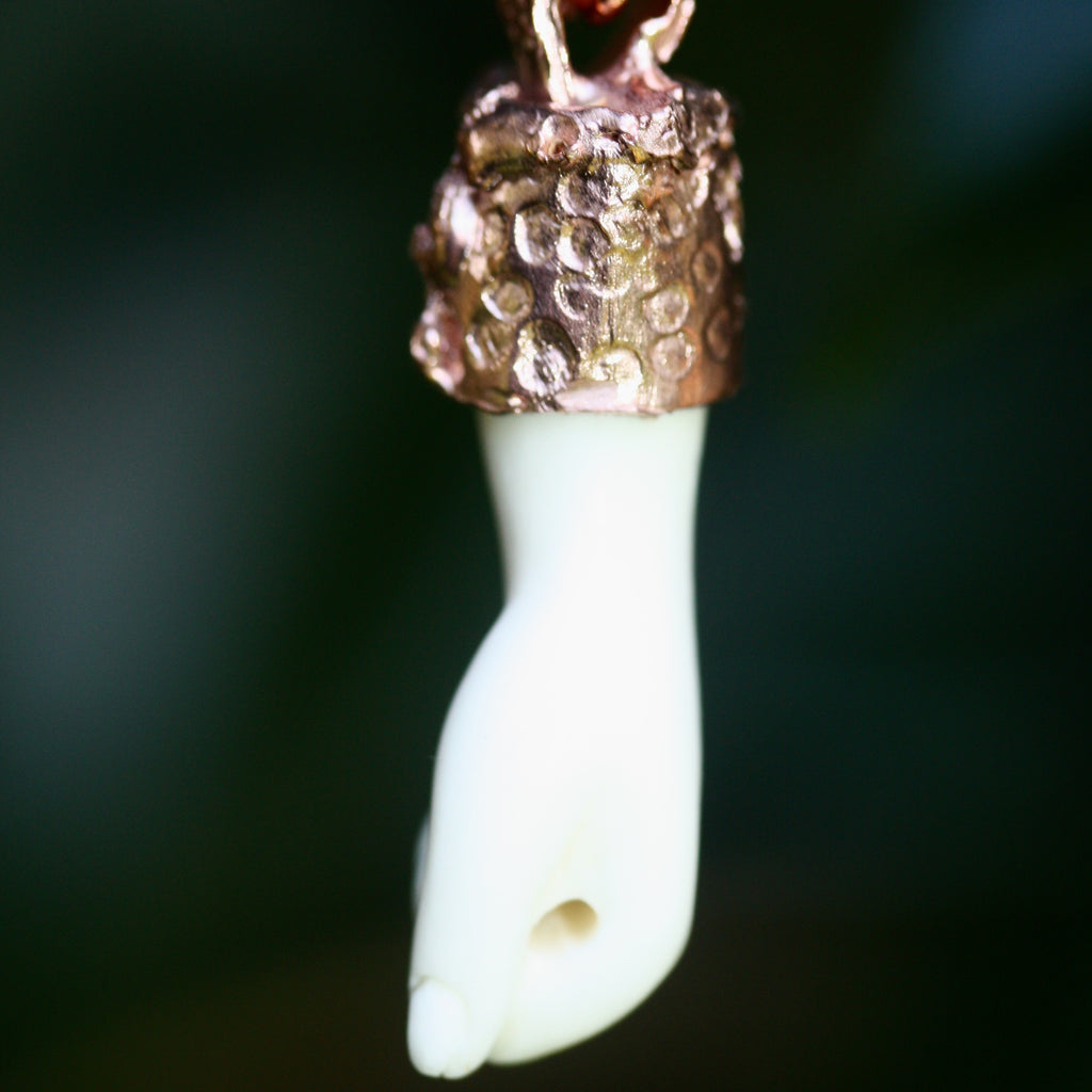 Hand of strength Necklace