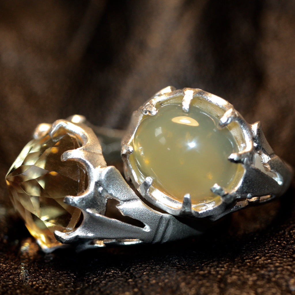 1 A A citrine up point leaf pod ring